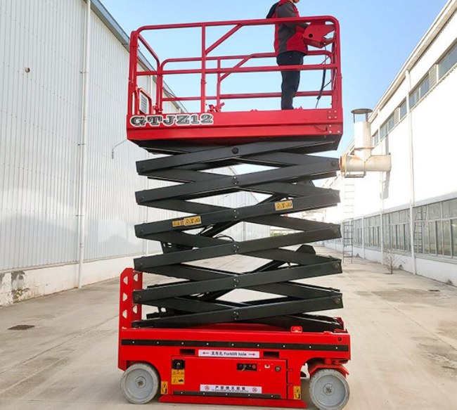 黔西南自行走移动式升降机